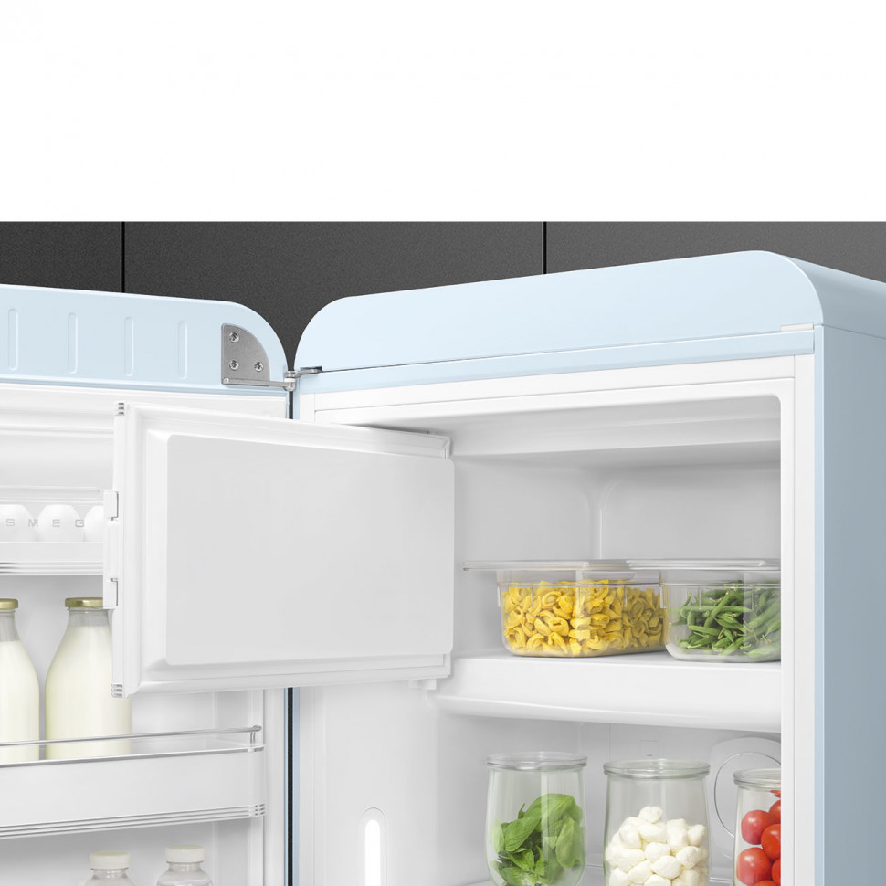 картинка Отдельностоящий холодильник Smeg FAB28LPB6 постельный голубой 