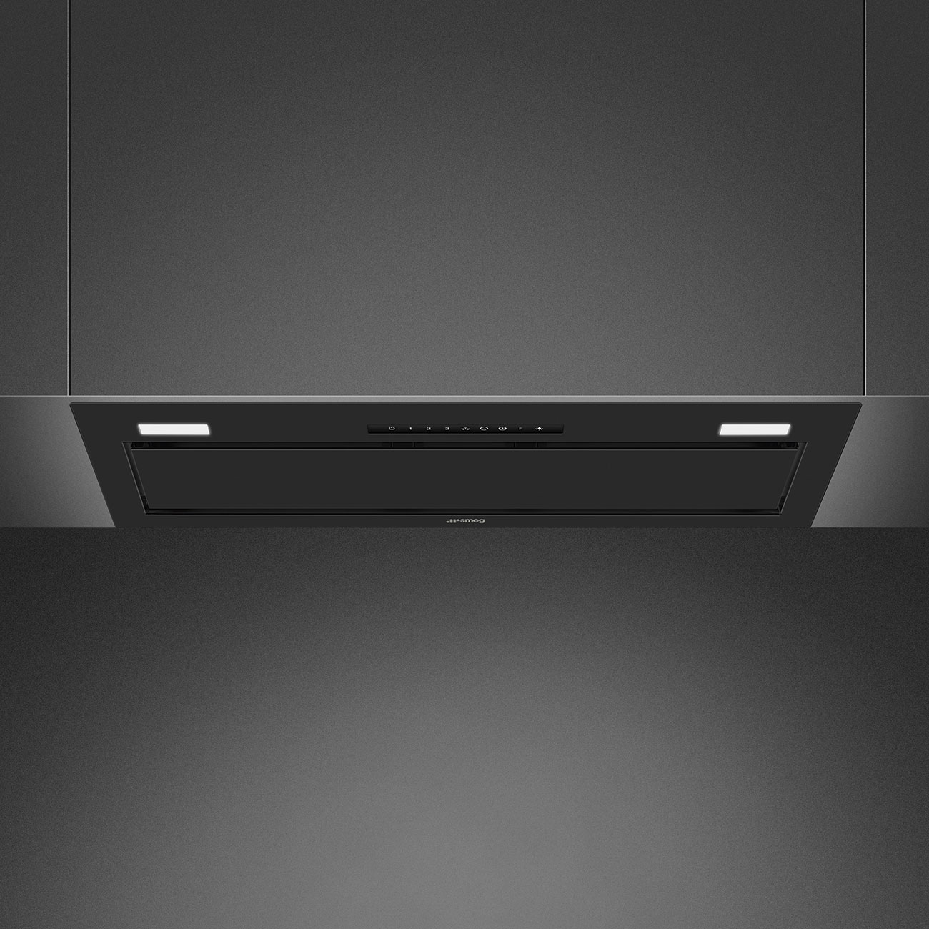 картинка Кухонная вытяжка Smeg KSG8P4MB 