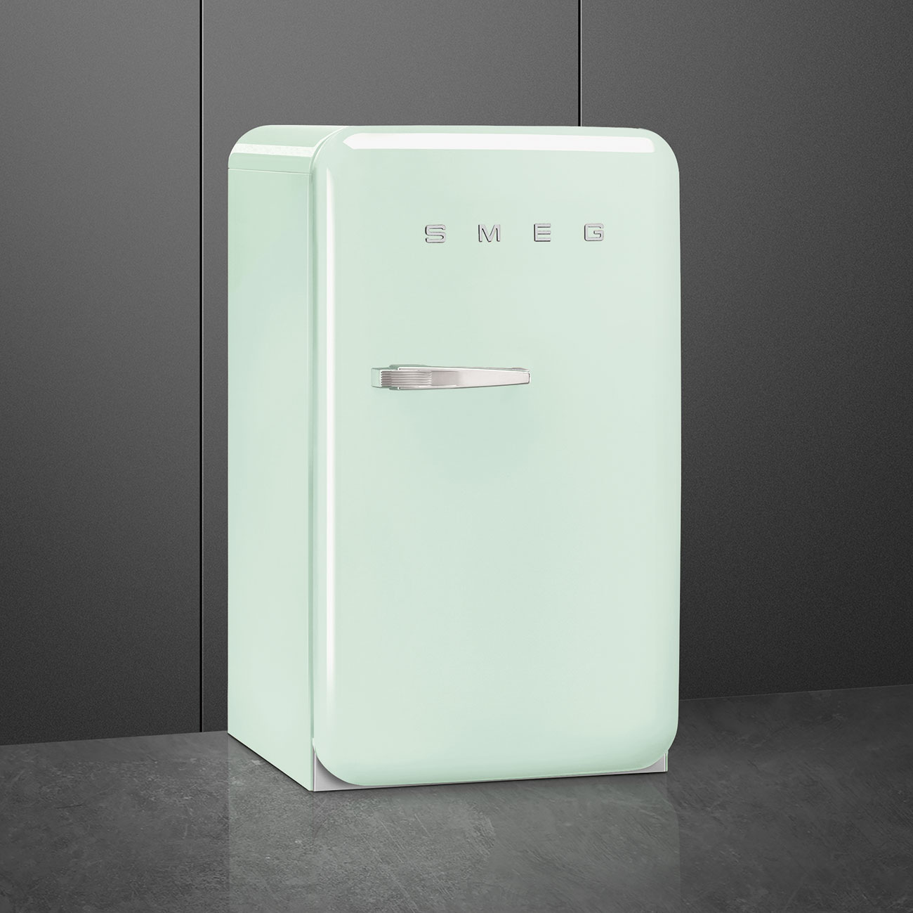 картинка Отдельностоящий холодильник Smeg FAB10RPG5 