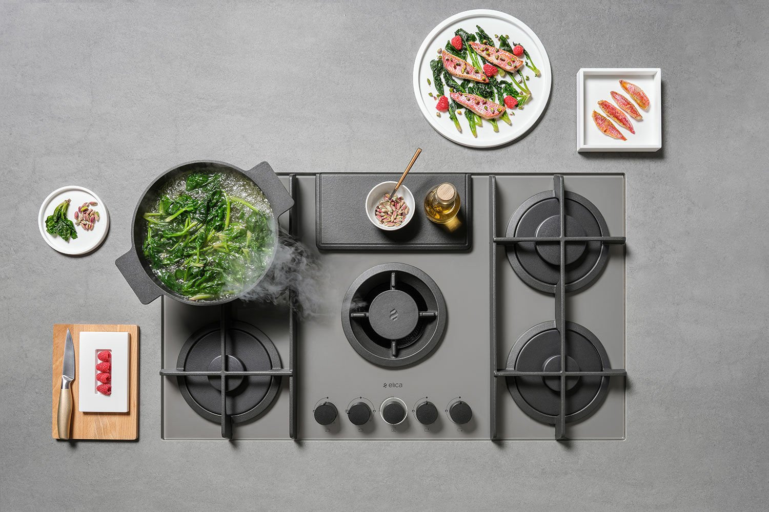 картинка Варочная панель с вытяжкой Elica NIKOLATESLA FLAME BL/F/88  картинка Варочная панель с вытяжкой Elica NIKOLATESLA FLAME BL/F/88