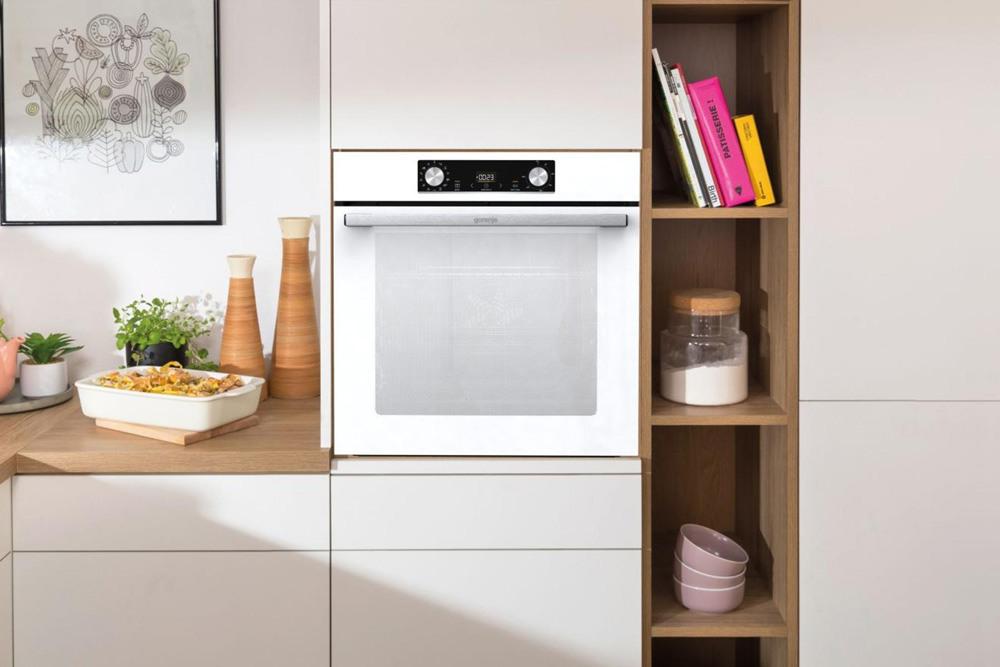 картинка Духовой шкаф с функцией пара Gorenje BOS6737E09WG белый 