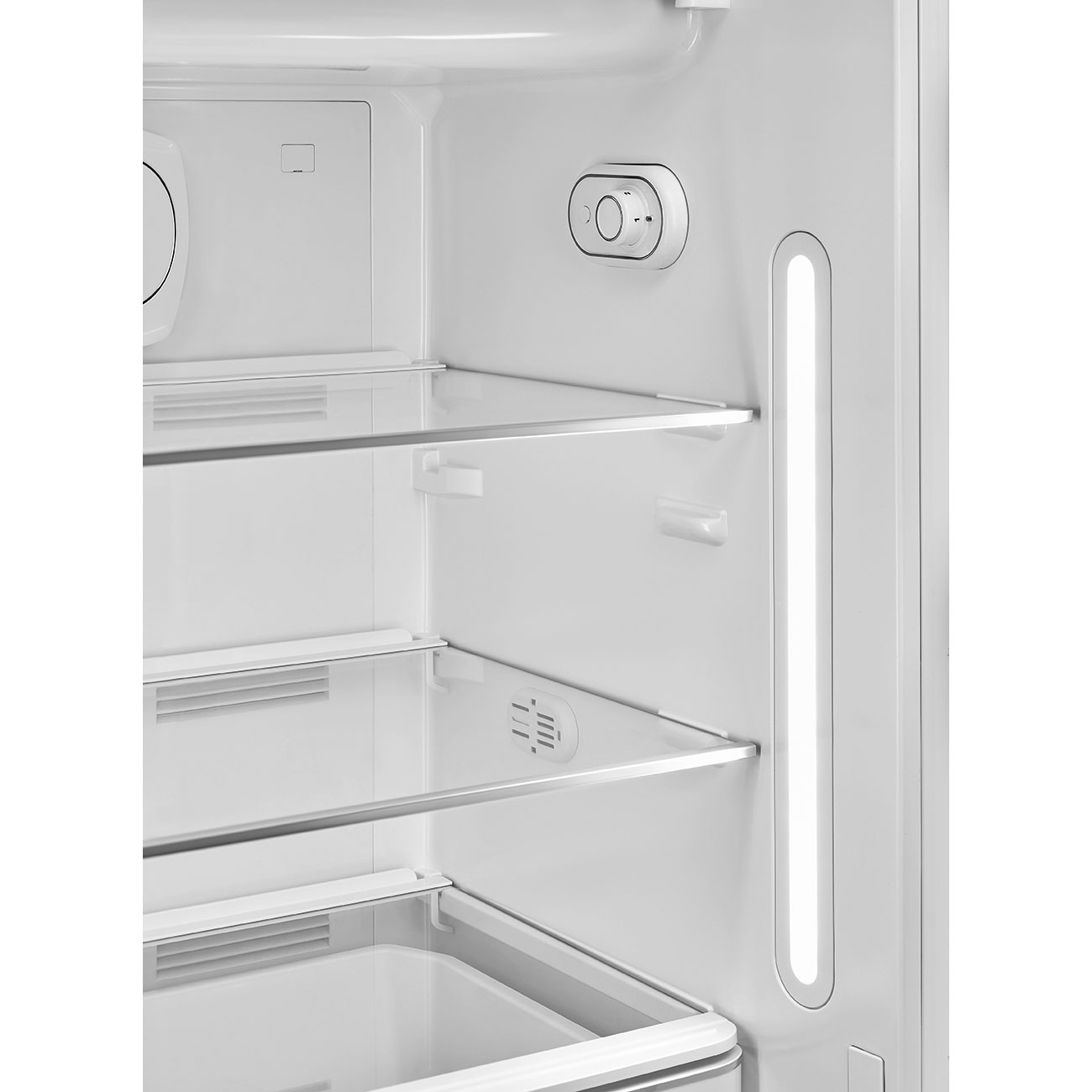 картинка Отдельностоящий холодильник Smeg FAB28ROR5 оранжевый 