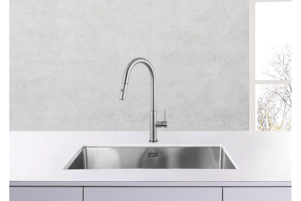 картинка Смеситель с выдвижной лейкой LONGRAN TECHNO STEEL LM2183 SТ 