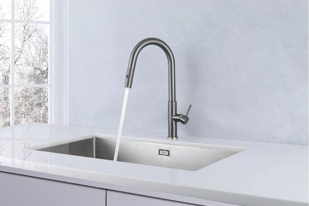 картинка Смеситель с выдвижной лейкой LONGRAN TECHNO GUNGREY LM2183 GG 