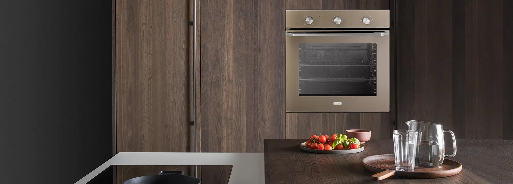 картинка Электрический духовой шкаф функцией пара Delonghi NSM 7TL PPP RUS 