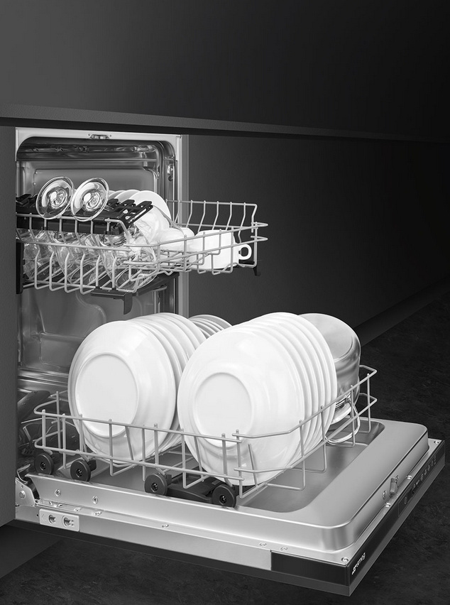 картинка Посудомоечная машина Smeg ST4512IN 