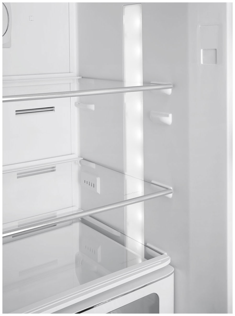 картинка Отдельностоящий холодильник Smeg FAB32RRD5  картинка Отдельностоящий холодильник Smeg FAB32RRD5