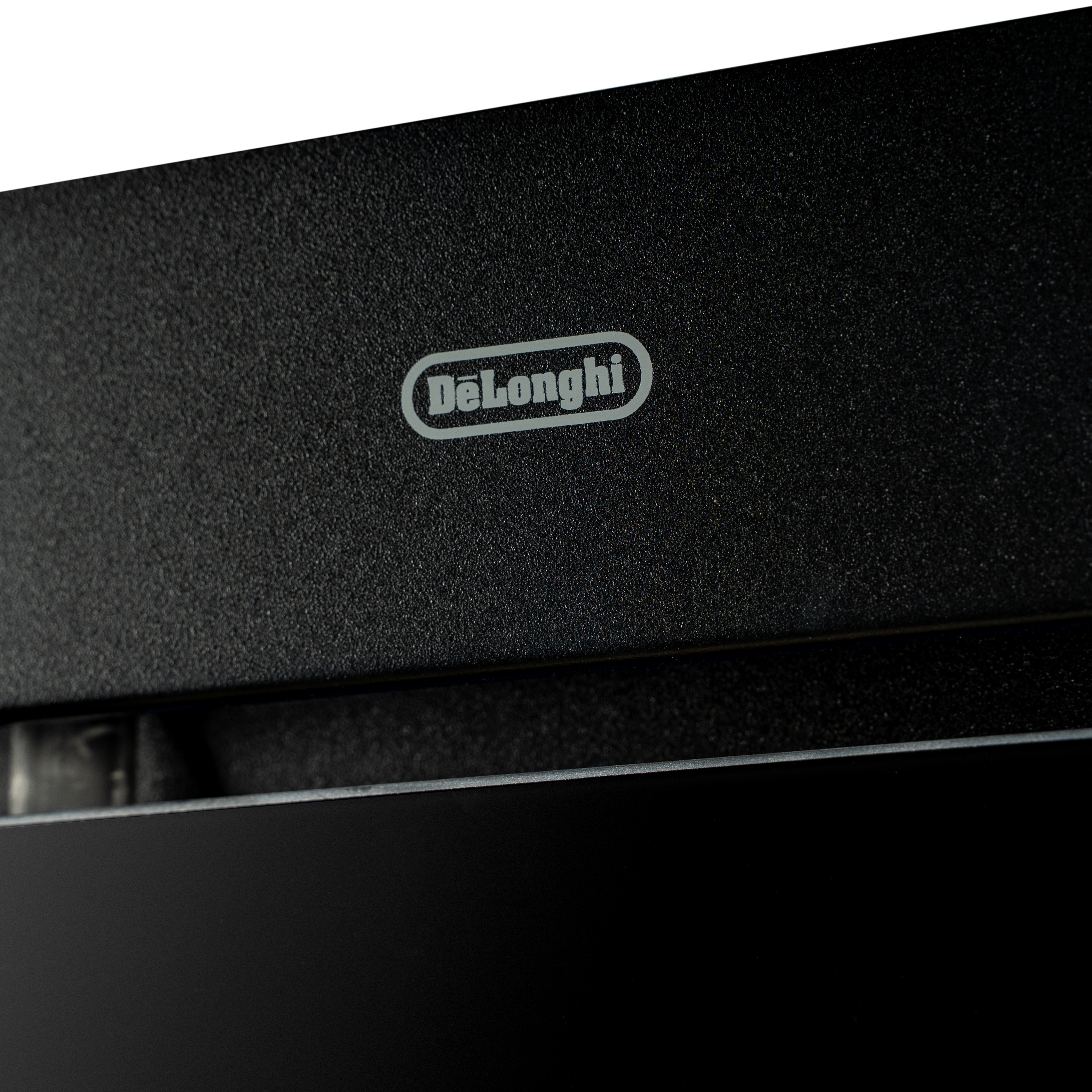 картинка Кухонная вытяжка Delonghi COSETTA 525 NB 