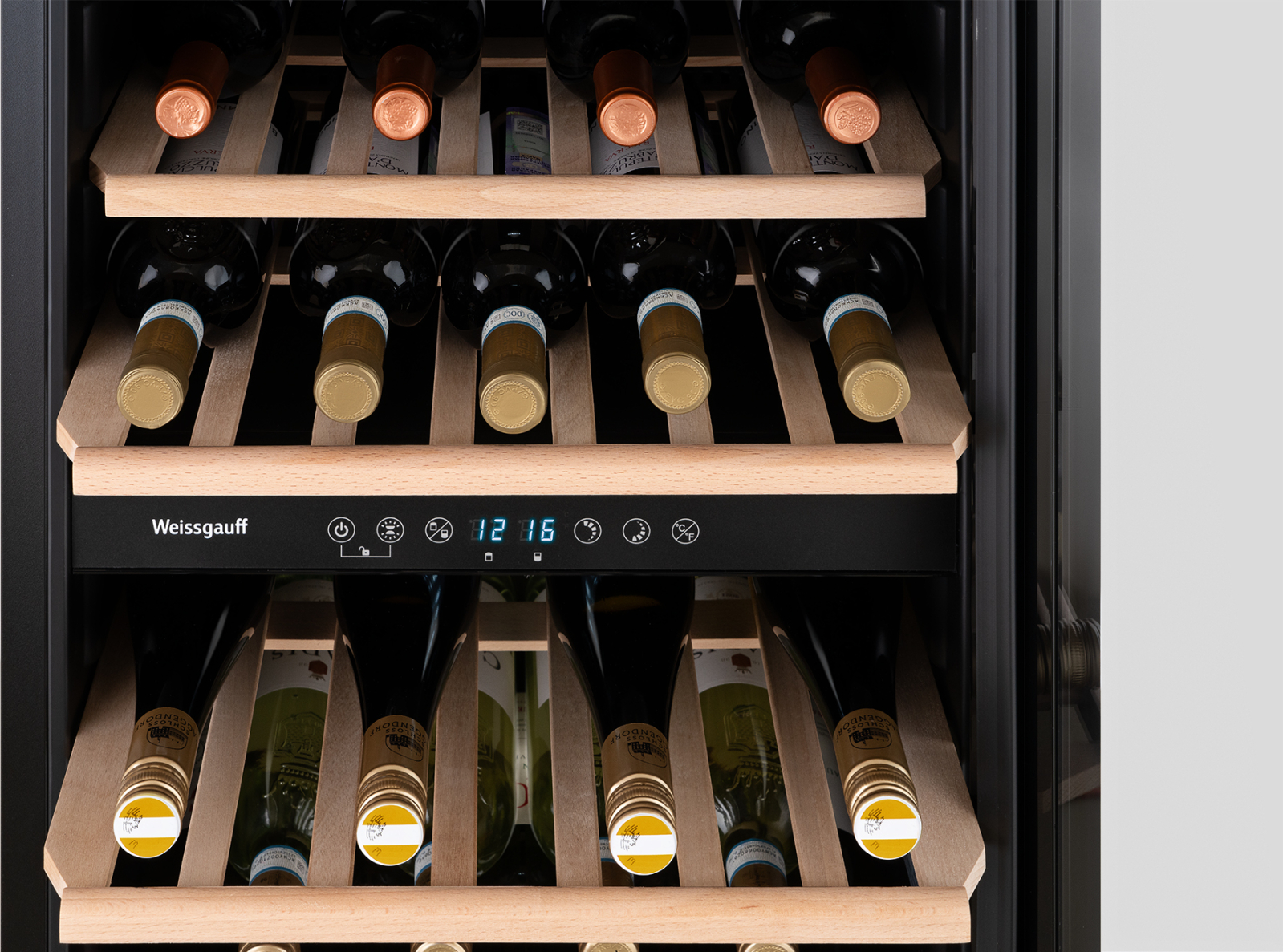 картинка Полувстраиваемый винный шкаф Weissgauff WWC-49 DB DualZone 
