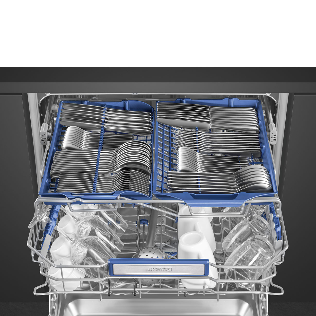 картинка Посудомоечная машина Smeg STL333CL 
