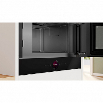 картинка Микроволновая печь встраиваемая Bosch BFR9221B1 черный 