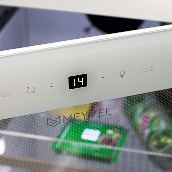 картинка Холодильник для косметики и напитков Meyvel MD105-White 