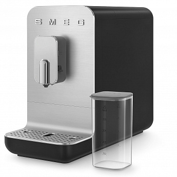картинка Кофемашина Smeg BCC13BLMEU 