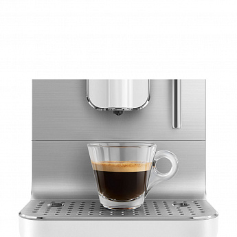 картинка Кофемашина Smeg BCC12WHMEU 
