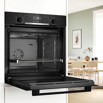 картинка Электрический духовой шкаф с паром Bosch HBG536EB3 черный  