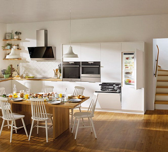 картинка Холодильник Gorenje NRKI4182A1 двухкамерный белый 