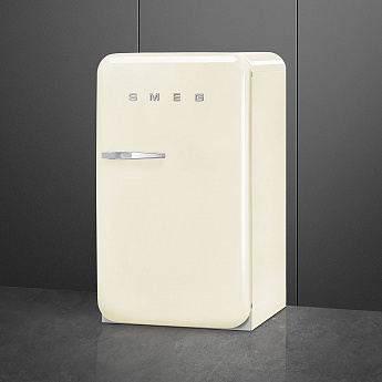 картинка Отдельностоящий холодильник Smeg FAB10RCR5 