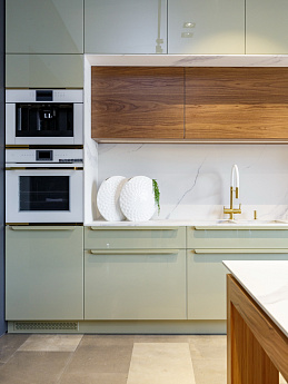 картинка Кофемашина Kuppersbusch CKV 6550.0 W4 GOLD  картинка Кофемашина Kuppersbusch CKV 6550.0 W4 GOLD