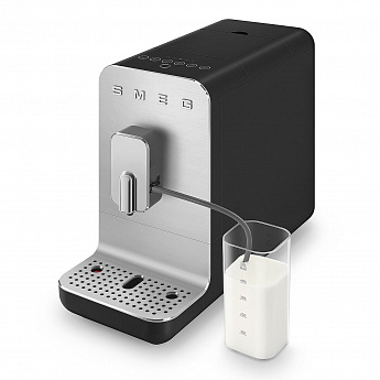 картинка Кофемашина Smeg BCC13BLMEU 