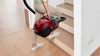 картинка Пылесос Bosch BGS21WX200 красный 