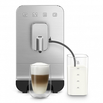 картинка Кофемашина Smeg BCC13BLMEU 