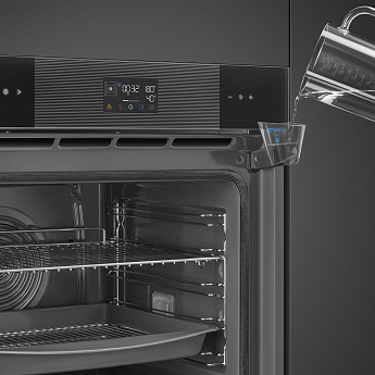 картинка Электрический духовой шкаф с функцией пара Smeg SOP6102S2PB3 стекло Deep Black 