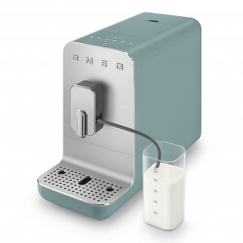 картинка Кофемашина Smeg BCC13EGMEU 