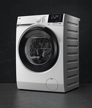 картинка Стиральная машина с паром Aeg LFR71844SBE 