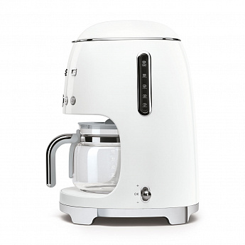 картинка Кофеварка Smeg DCF02WHEU 